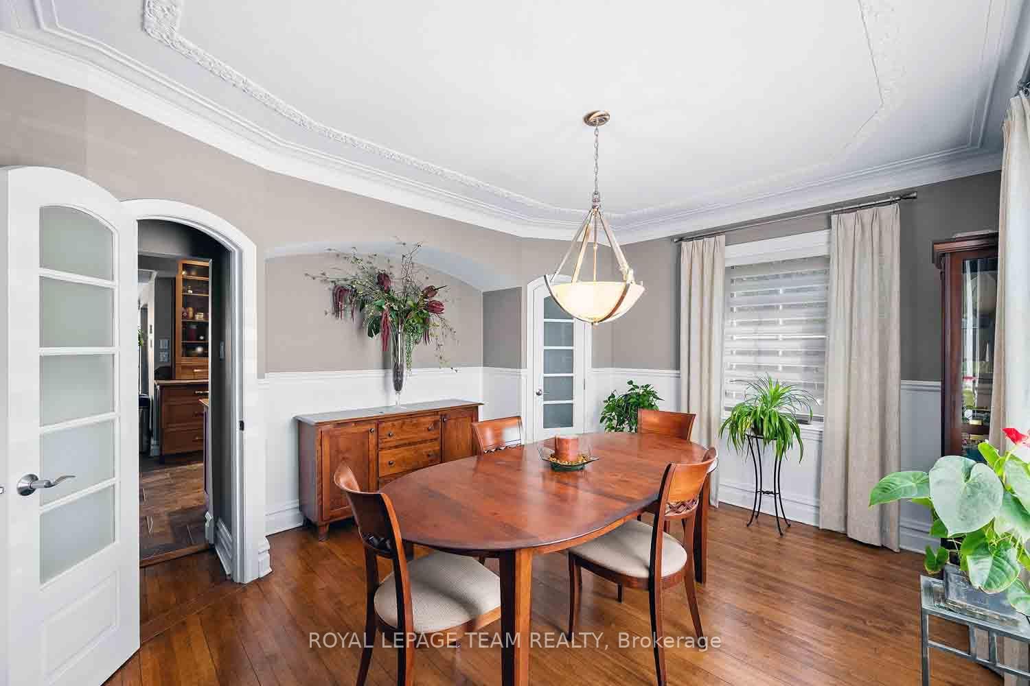 139 PLEASANT PARK Road • Ottawa, ON photo 11