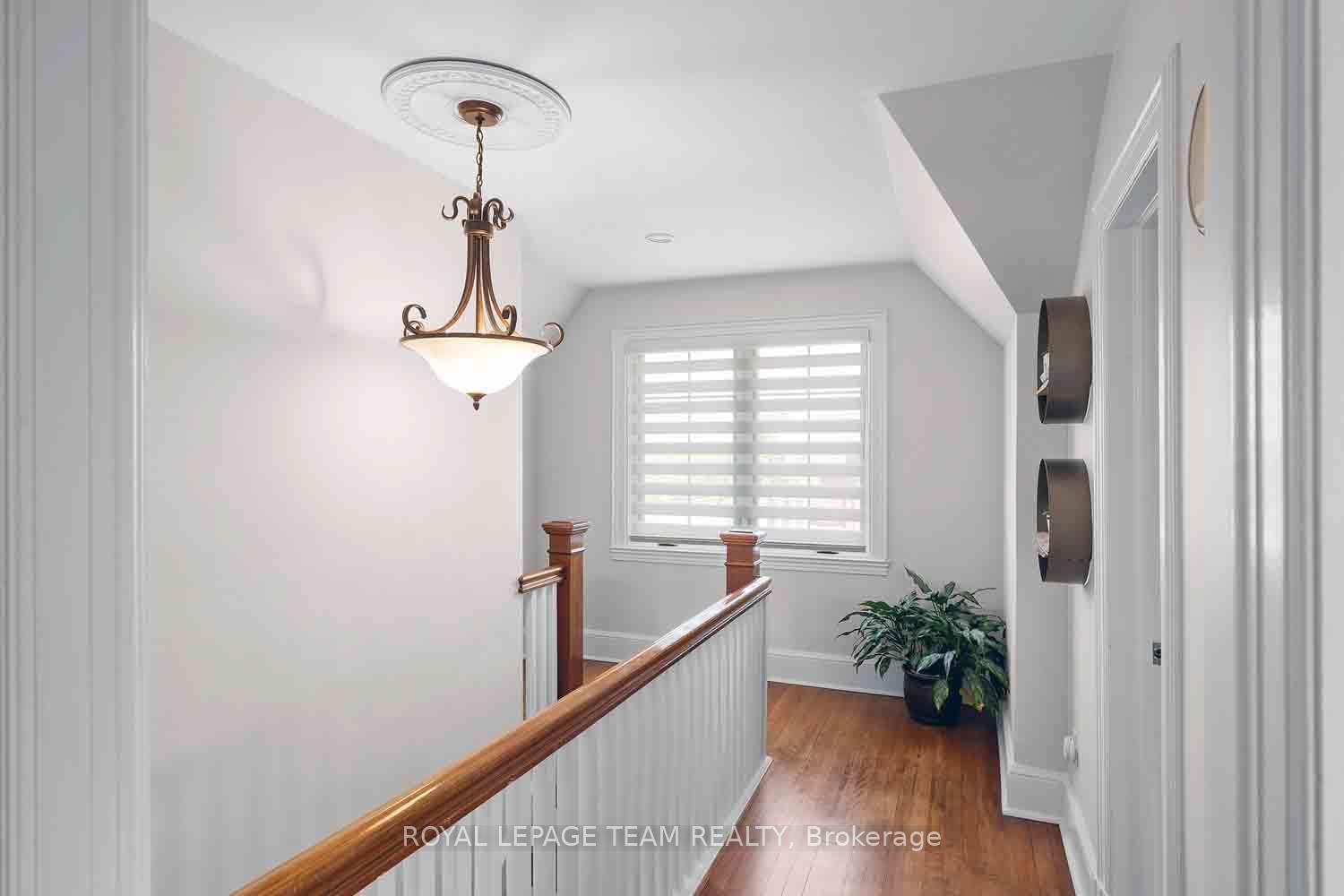 139 PLEASANT PARK Road • Ottawa, ON photo 25