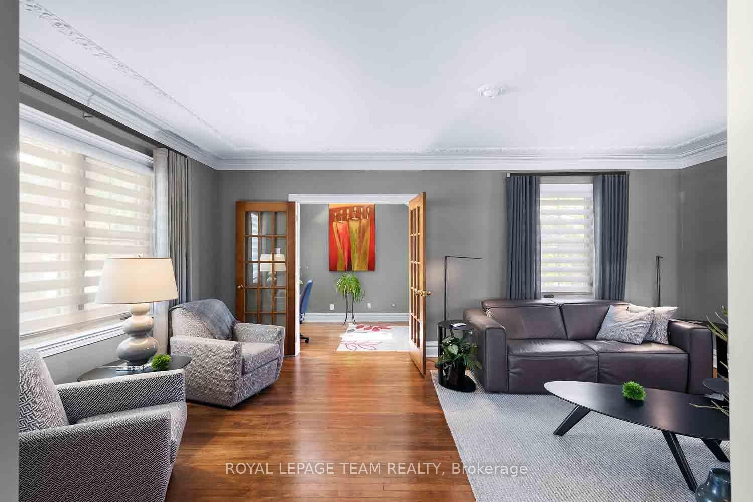 139 PLEASANT PARK Road • Ottawa, ON photo 3