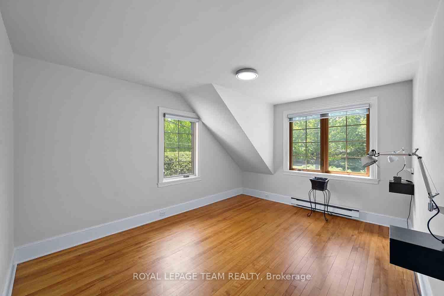 139 PLEASANT PARK Road • Ottawa, ON photo 33