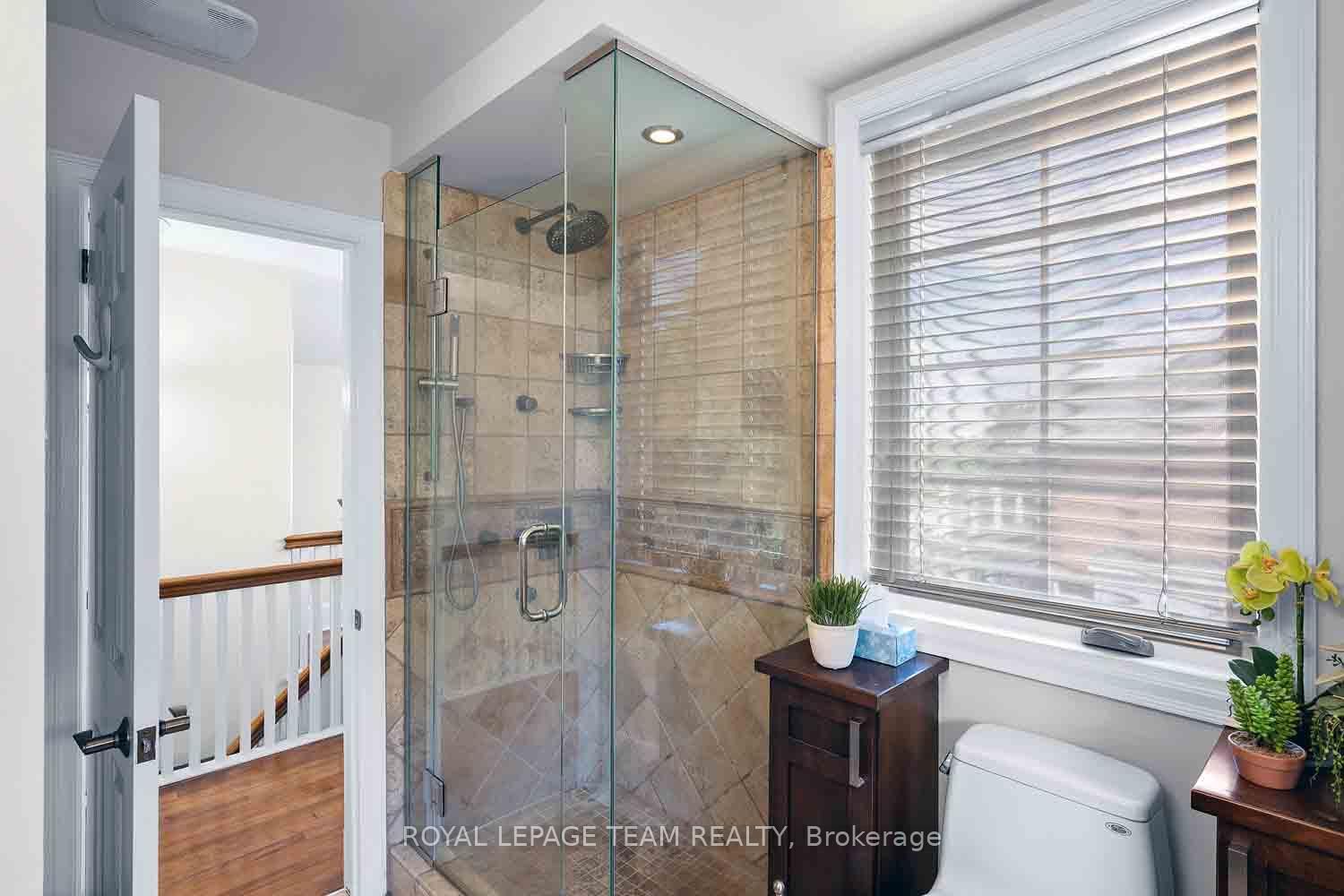 139 PLEASANT PARK Road • Ottawa, ON photo 38