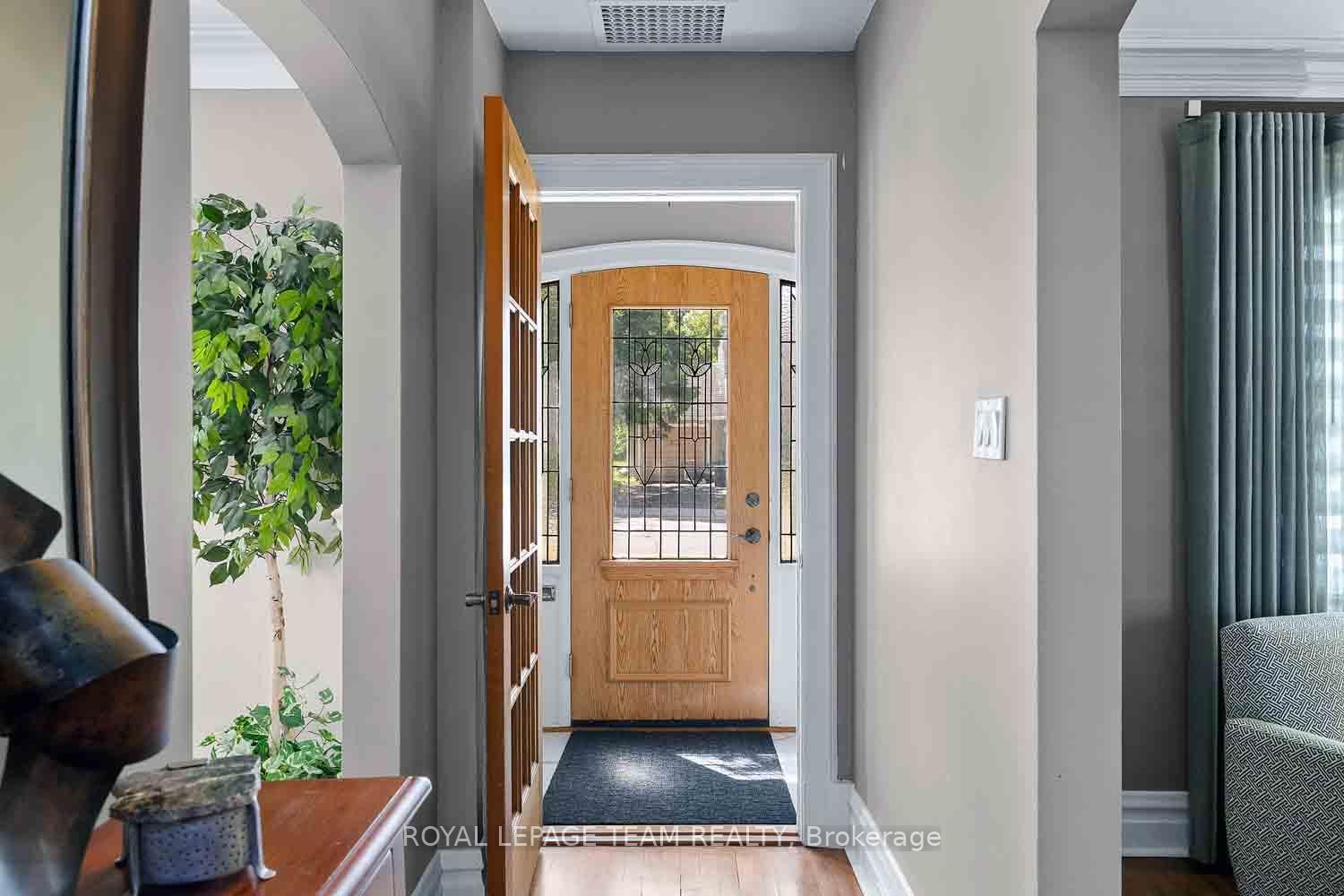 139 PLEASANT PARK Road • Ottawa, ON photo 43
