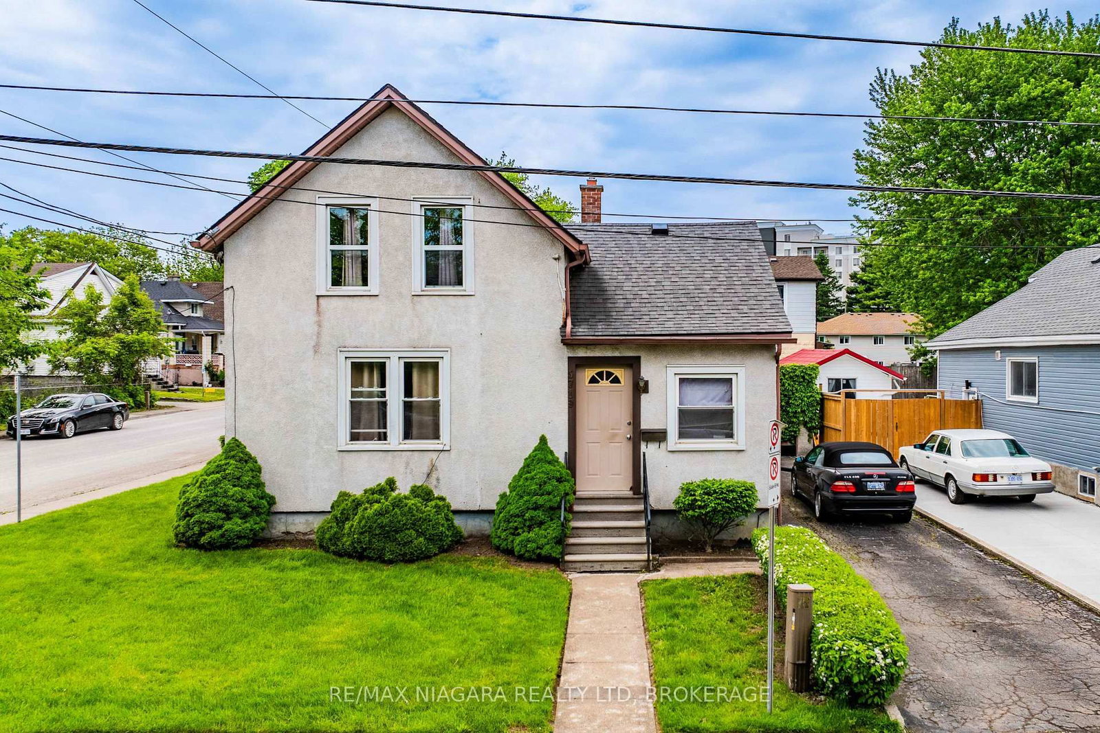 5719 Temperance Avenue E • Niagara Falls, ON photo 1