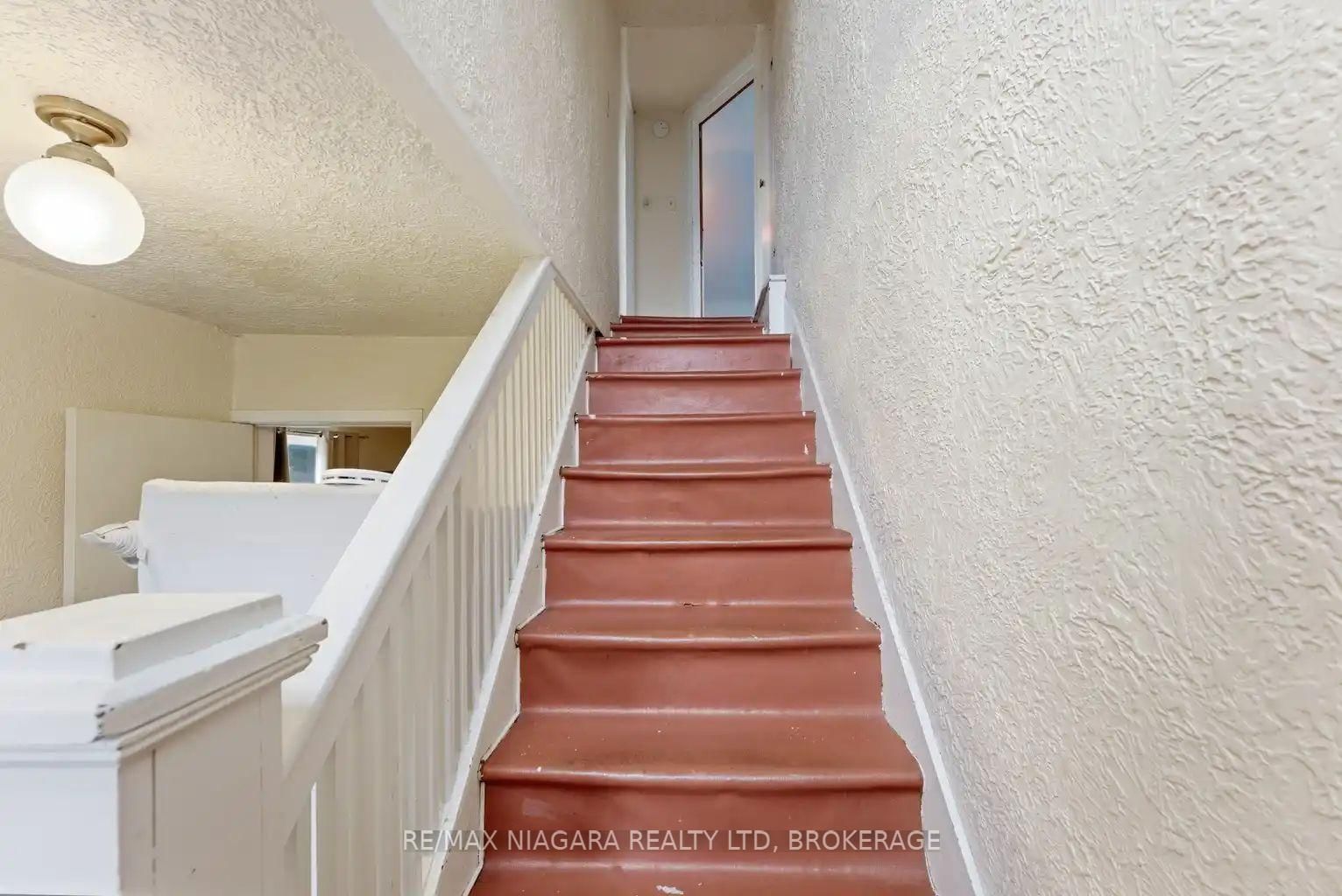 5719 Temperance Avenue E • Niagara Falls, ON photo 11