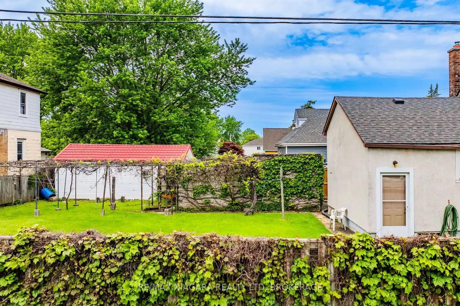 5719 Temperance Avenue E • Niagara Falls, ON photo 6