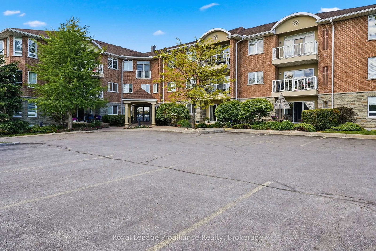 15 Heartwood Drive • #101 • Belleville, ON photo 5