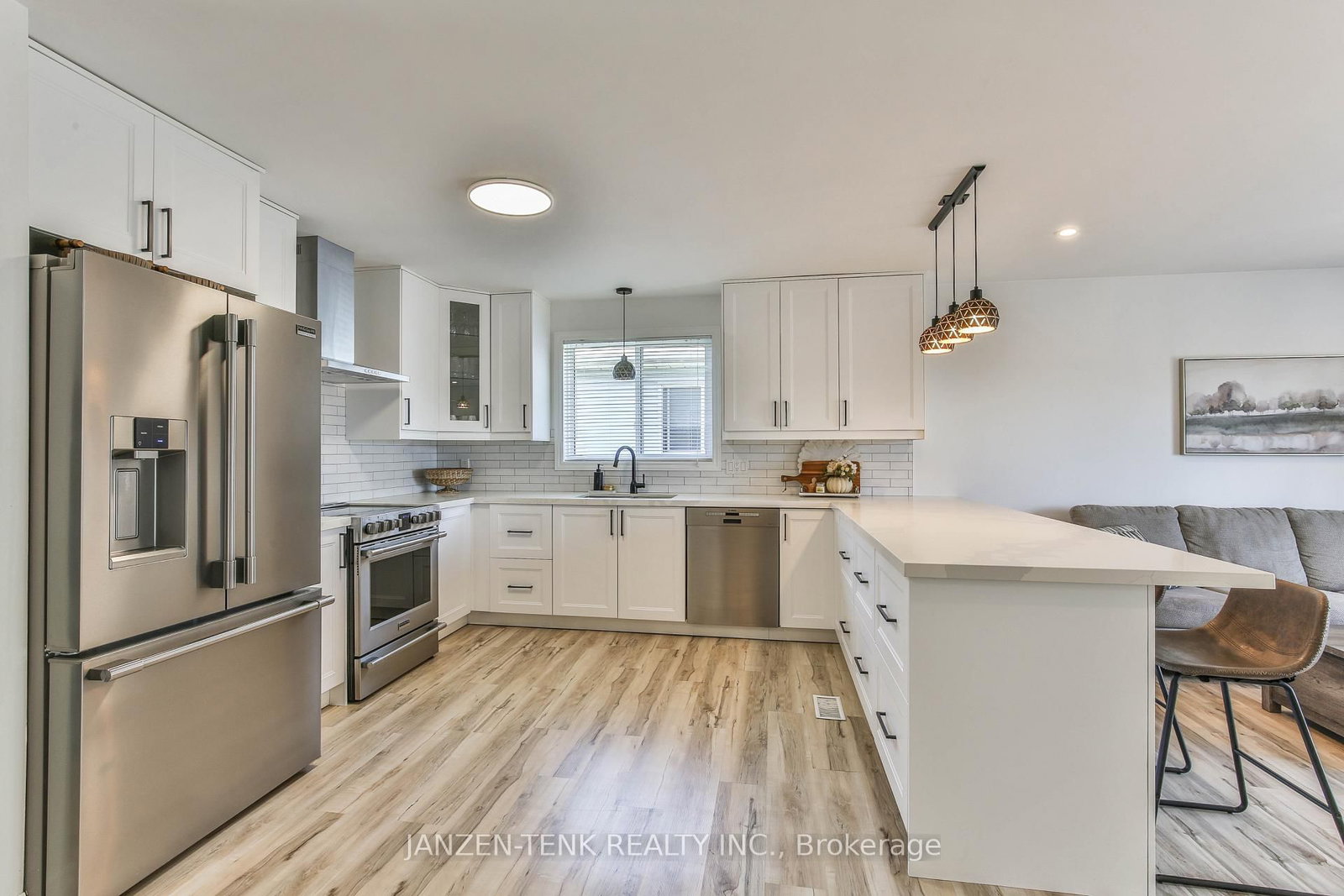 22 BECKETT Boulevard, Tillsonburg — photo 6