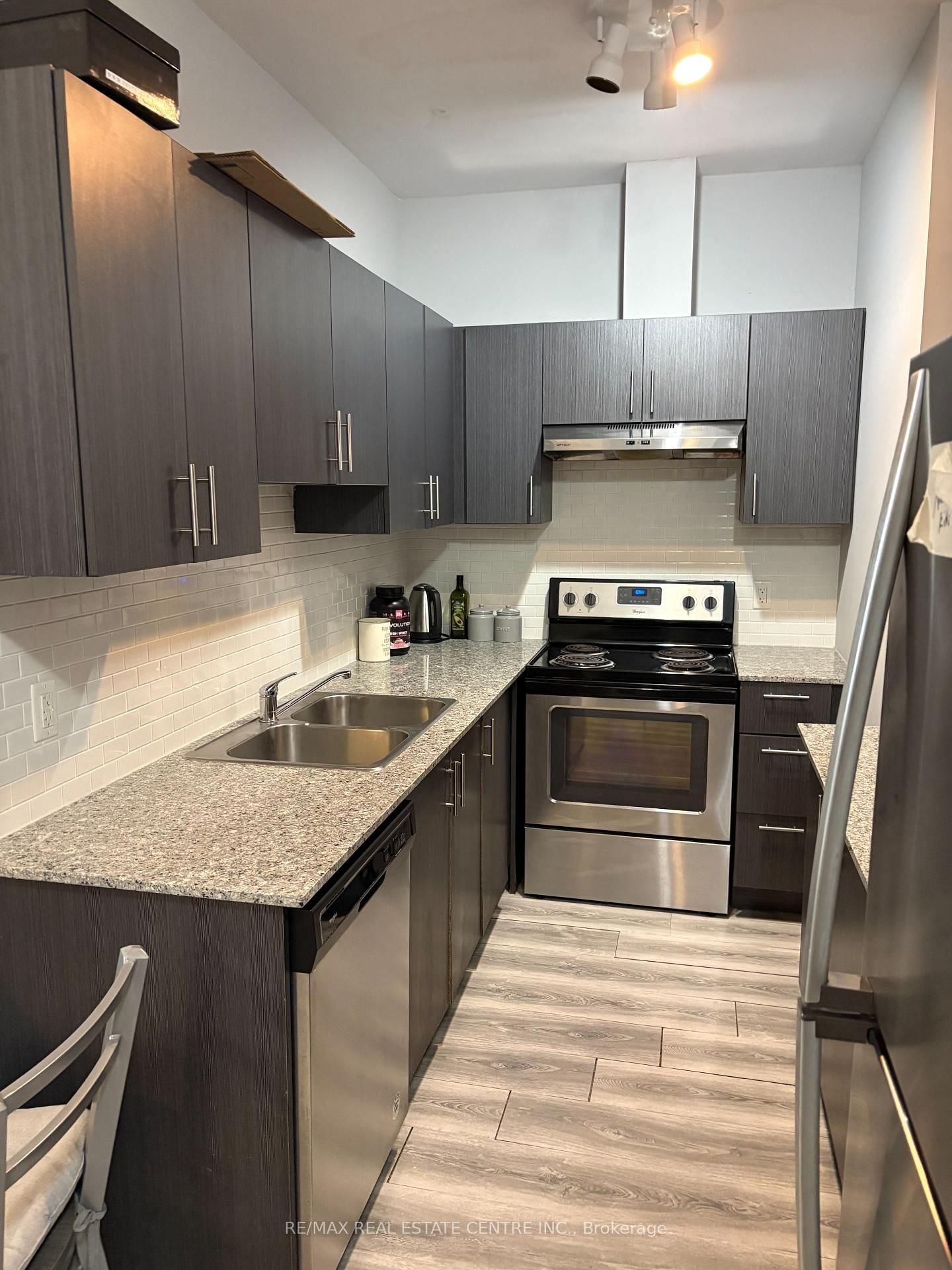 275F Larch Street, Unit 111 - Photo 7