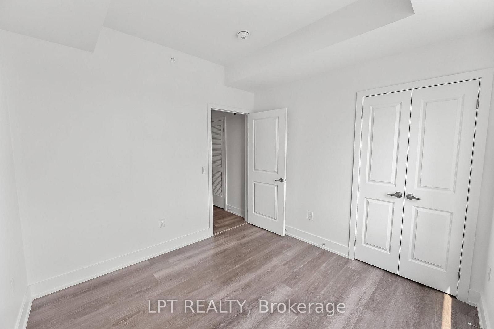 19B West Street N, Unit 402 - Photo 28