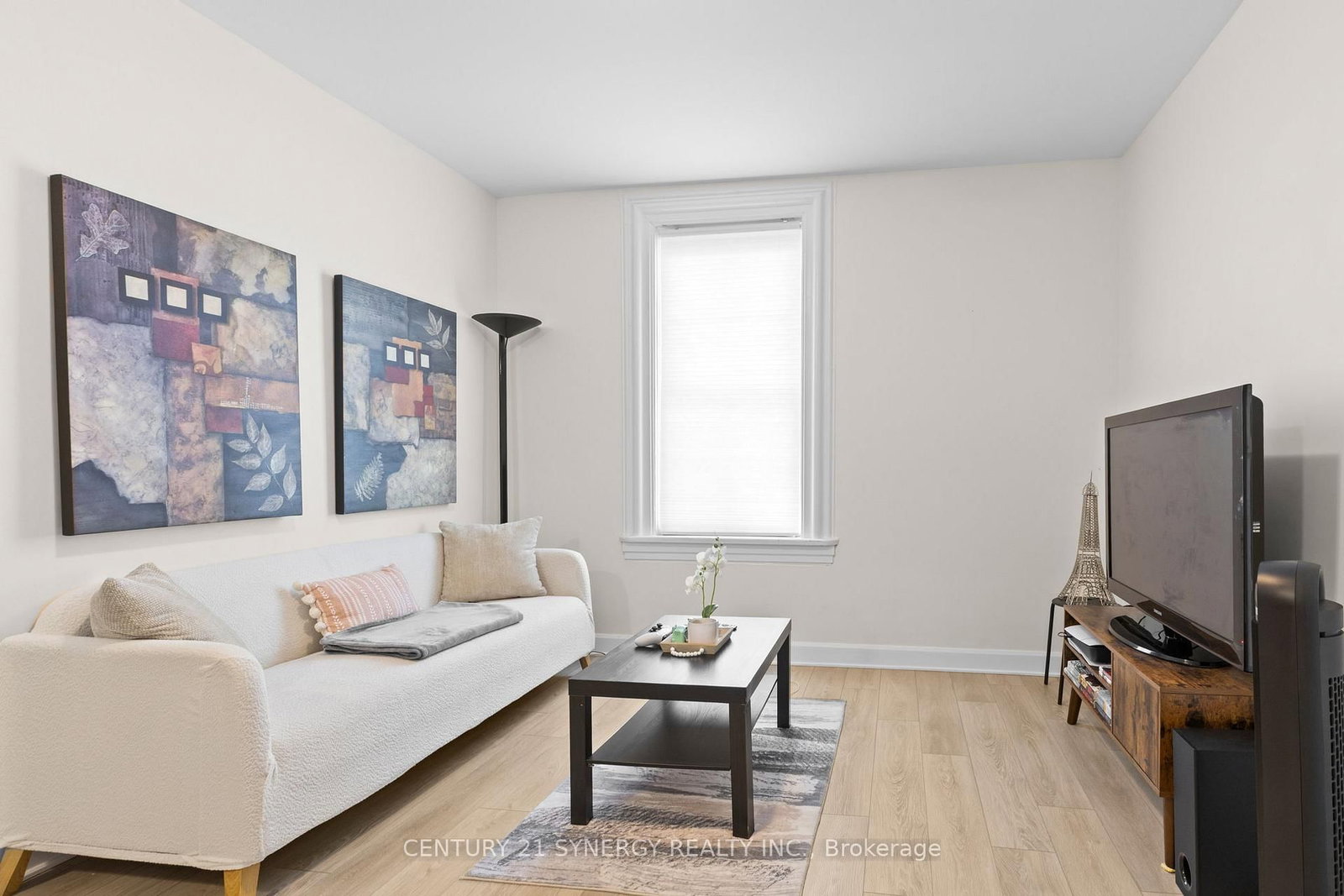85-87 Victoria Street • Carleton Place, ON photo 3