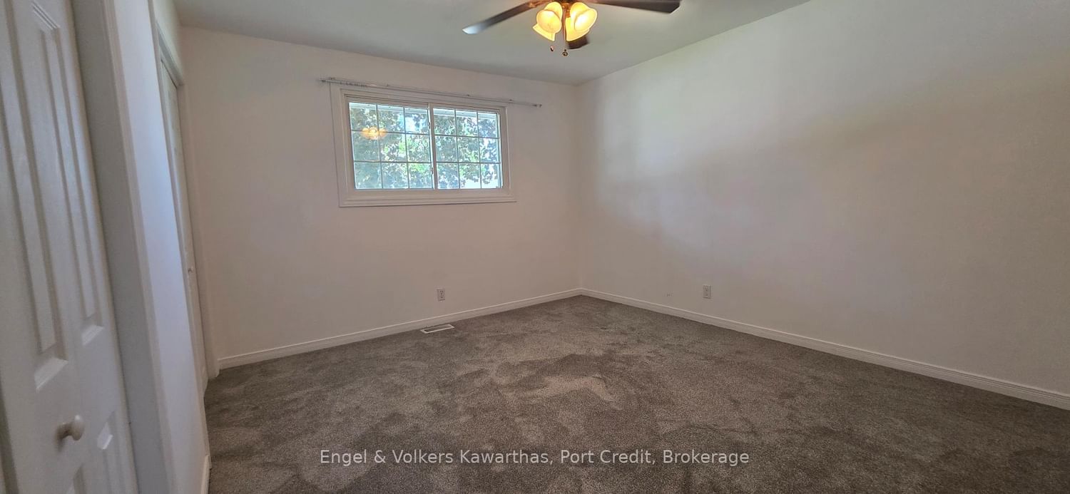 75 North Park Gardens • Belleville, ON photo 8