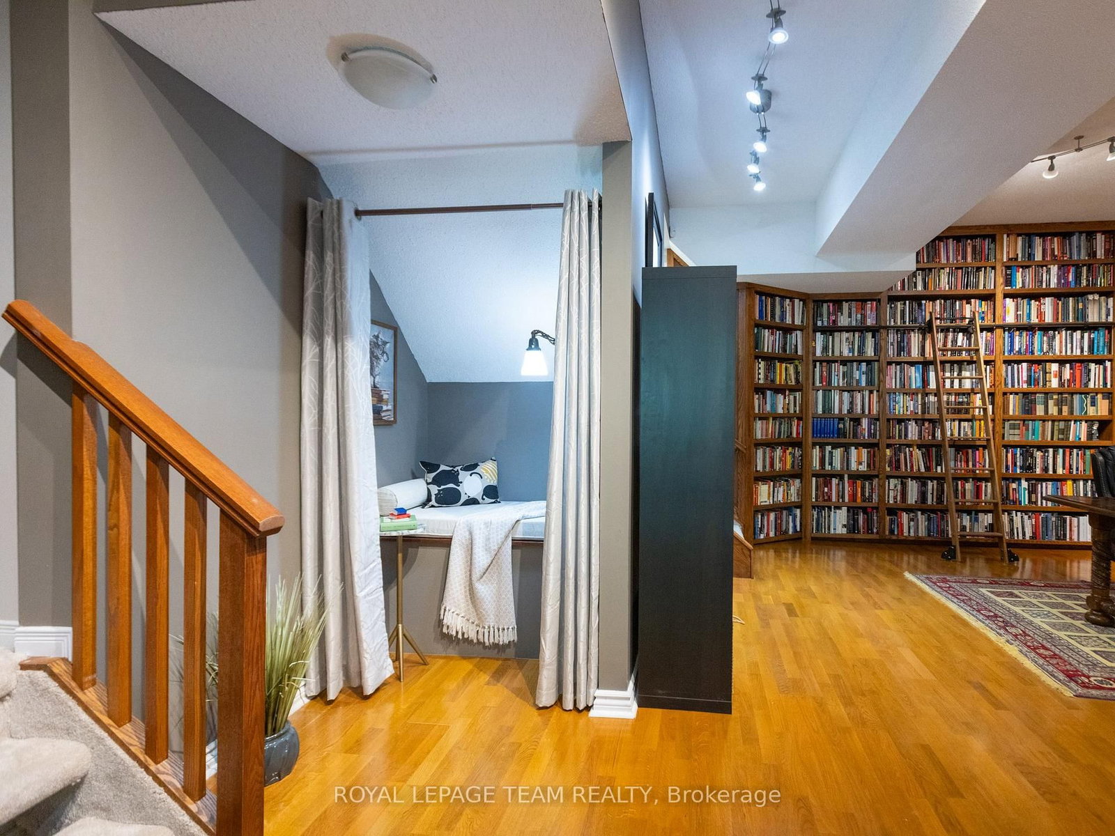 34 Rideauview Terrace • Ottawa, ON photo 37