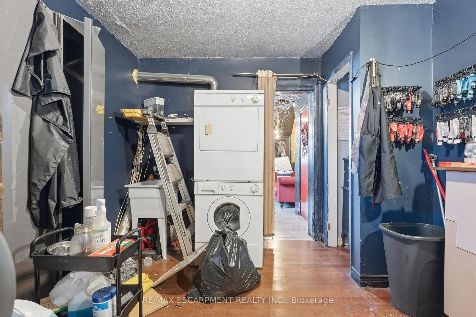355 E BARTON Street • Hamilton, ON photo 14