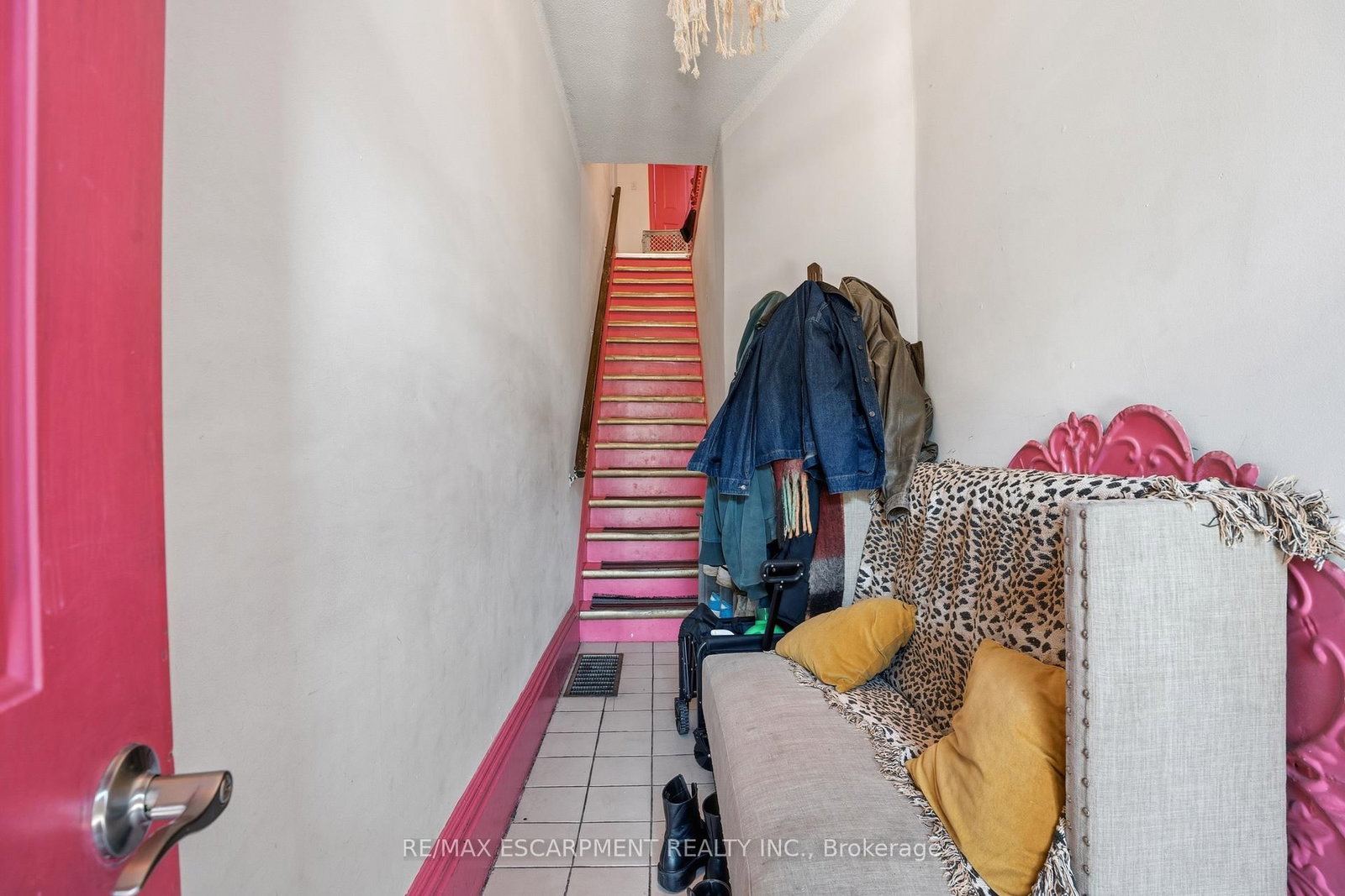 355 E BARTON Street • Hamilton, ON photo 15