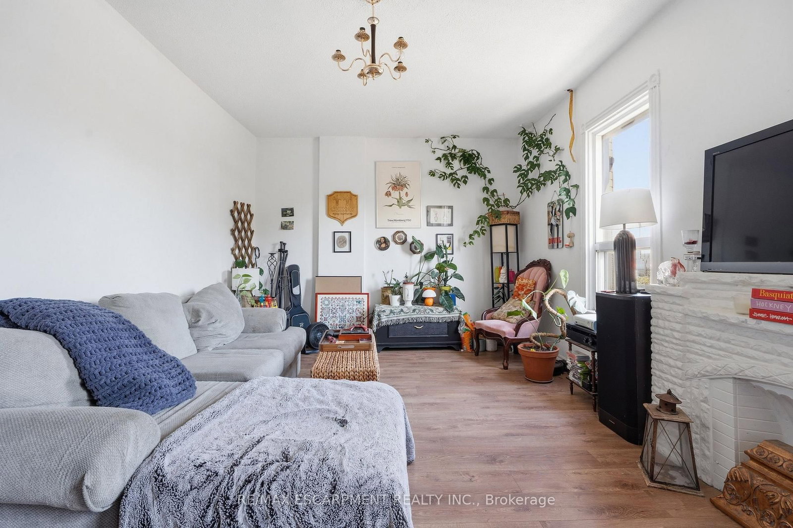 355 E BARTON Street • Hamilton, ON photo 18