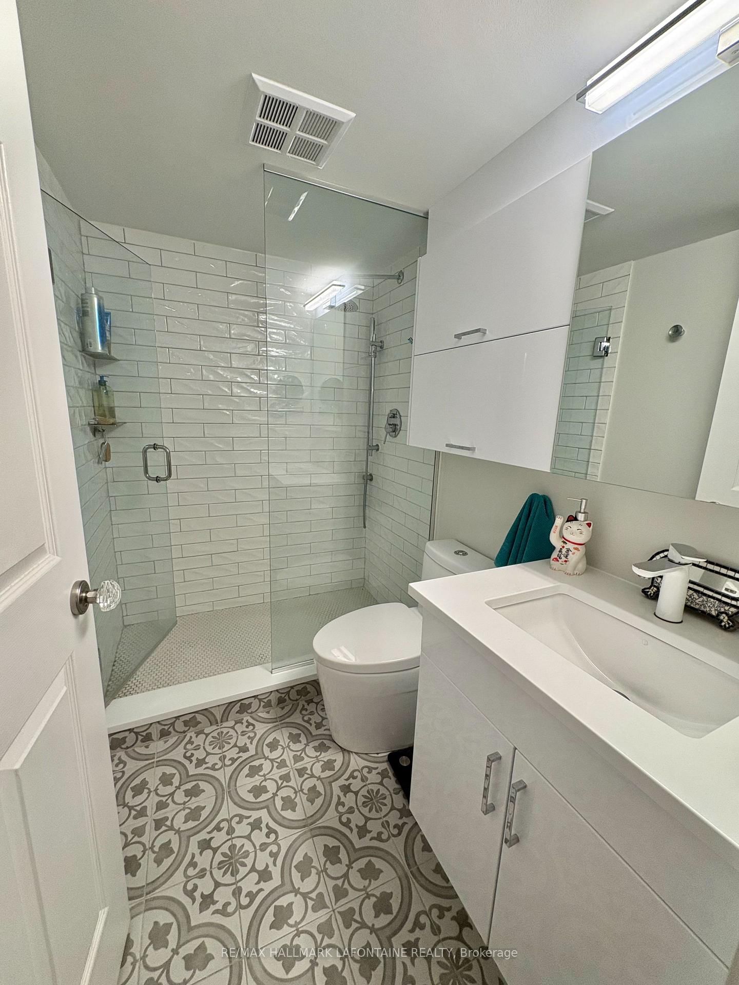 429 Somerset Street W, Unit 402 - Photo 12