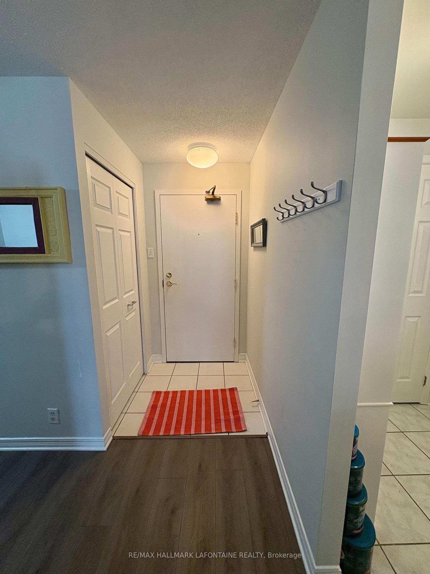 429 Somerset Street W, Unit 402 - Photo 4