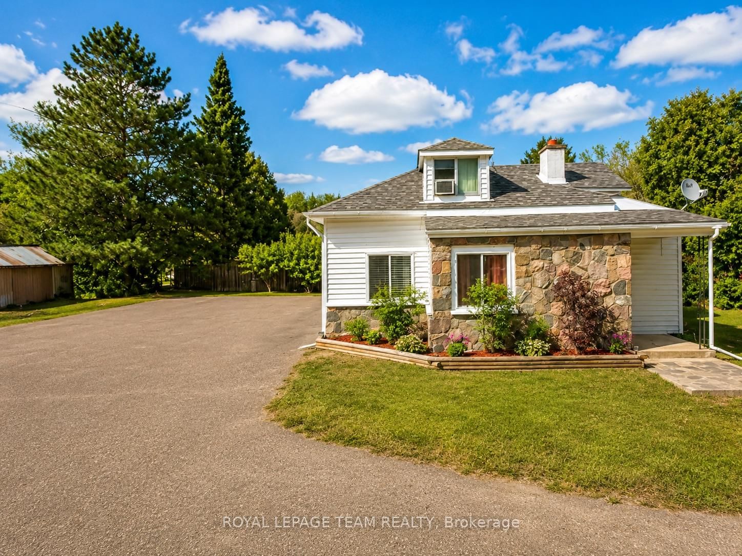 26 Lane Street • Barry's Bay, ON photo 44