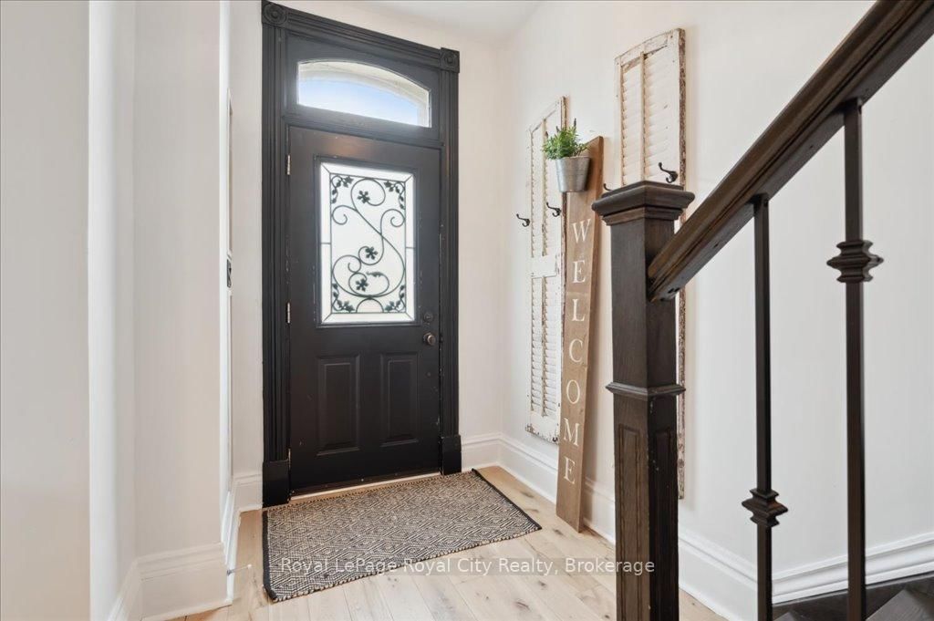 42 Bielby Street • East Luther Grand Valley, ON photo 4