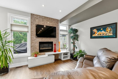 157 Wesley Avenue • Ottawa, ON photo 8