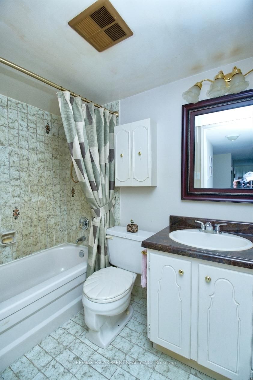 40 Harrisford Street • #802 • Hamilton, ON photo 11