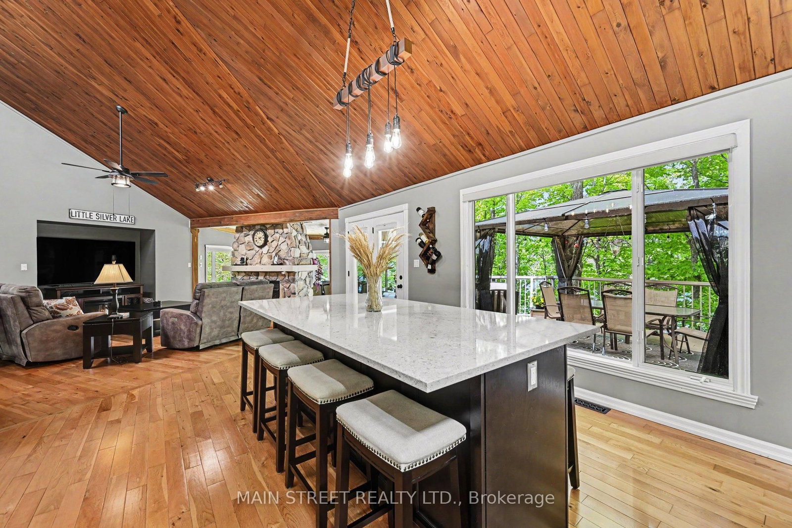 100 Rainbow Lane • Maberly, ON photo 12