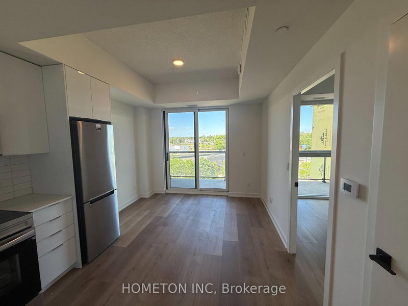 home for lease on 401-33 Erie Avenue