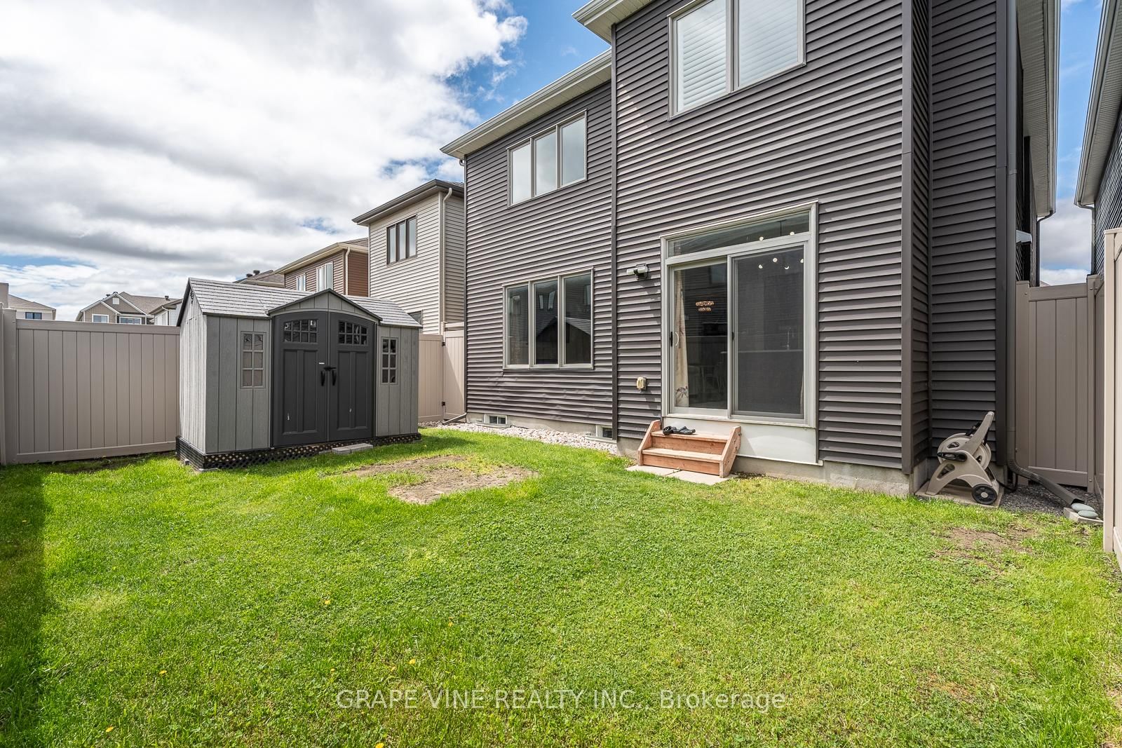 414 Aphelion Crescent - Photo 38