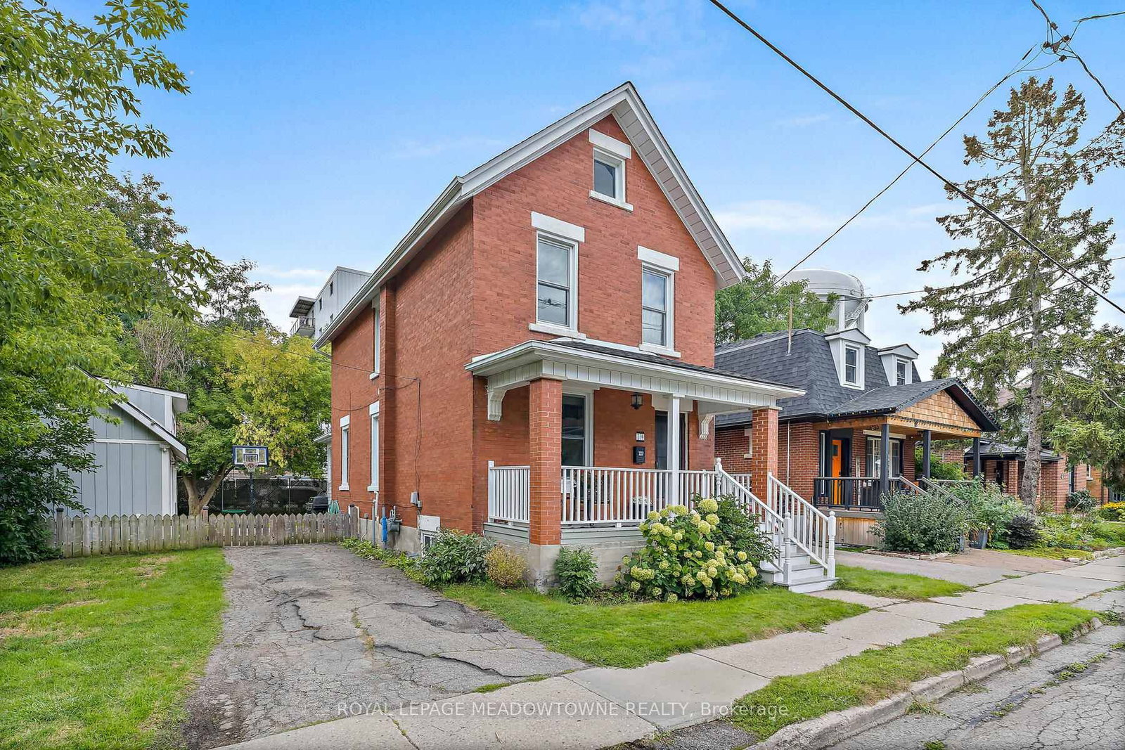 14 Verney Street • Guelph, ON photo 2