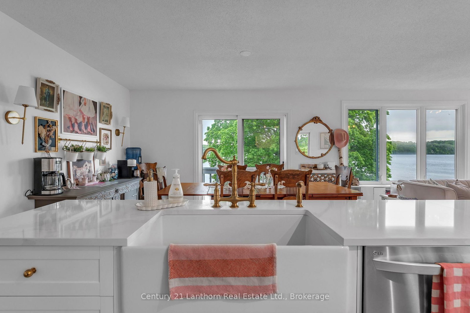 124 Richardson Lane • Prince Edward County, ON photo 15