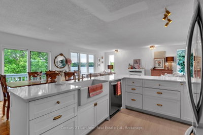124 Richardson Lane • Prince Edward County, ON photo 4