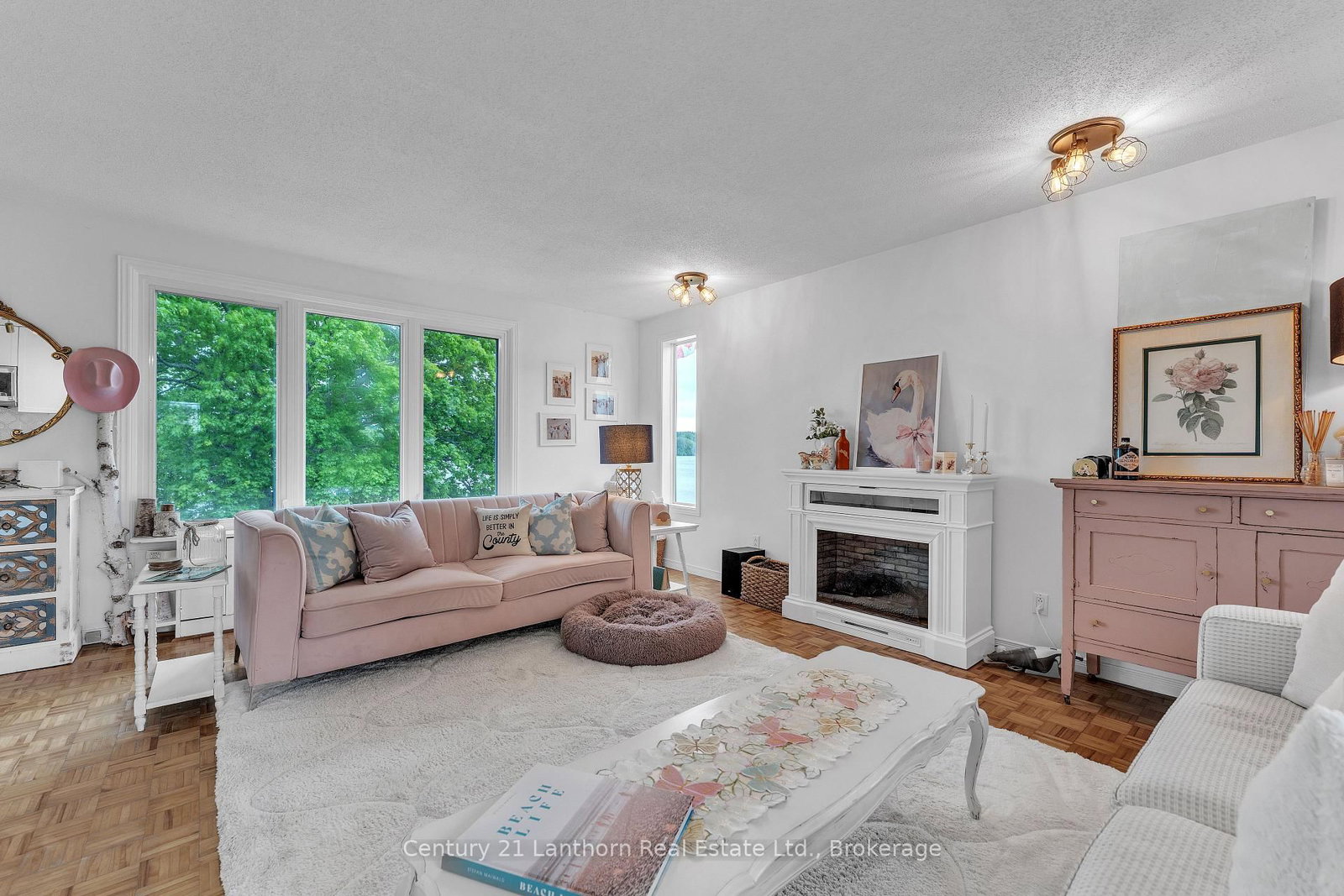 124 Richardson Lane • Prince Edward County, ON photo 5