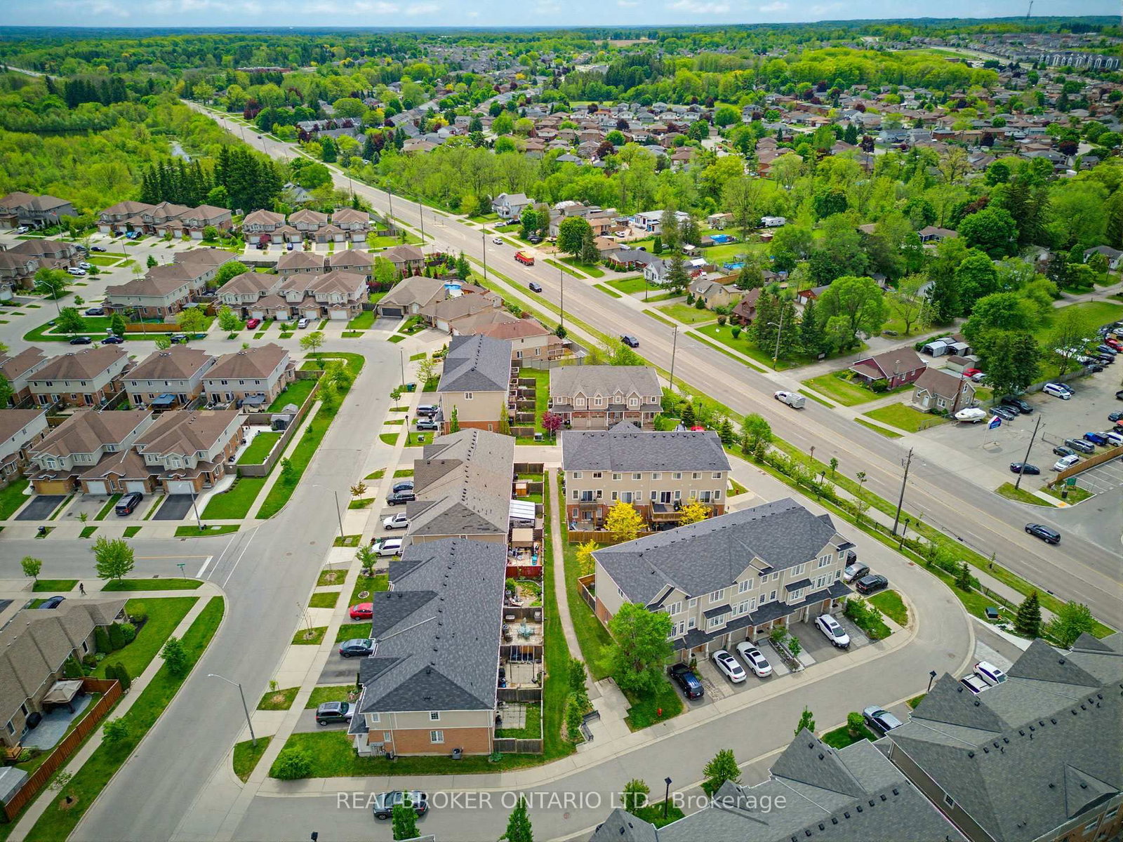 100 Chester Drive • #16 • Cambridge, ON photo 32