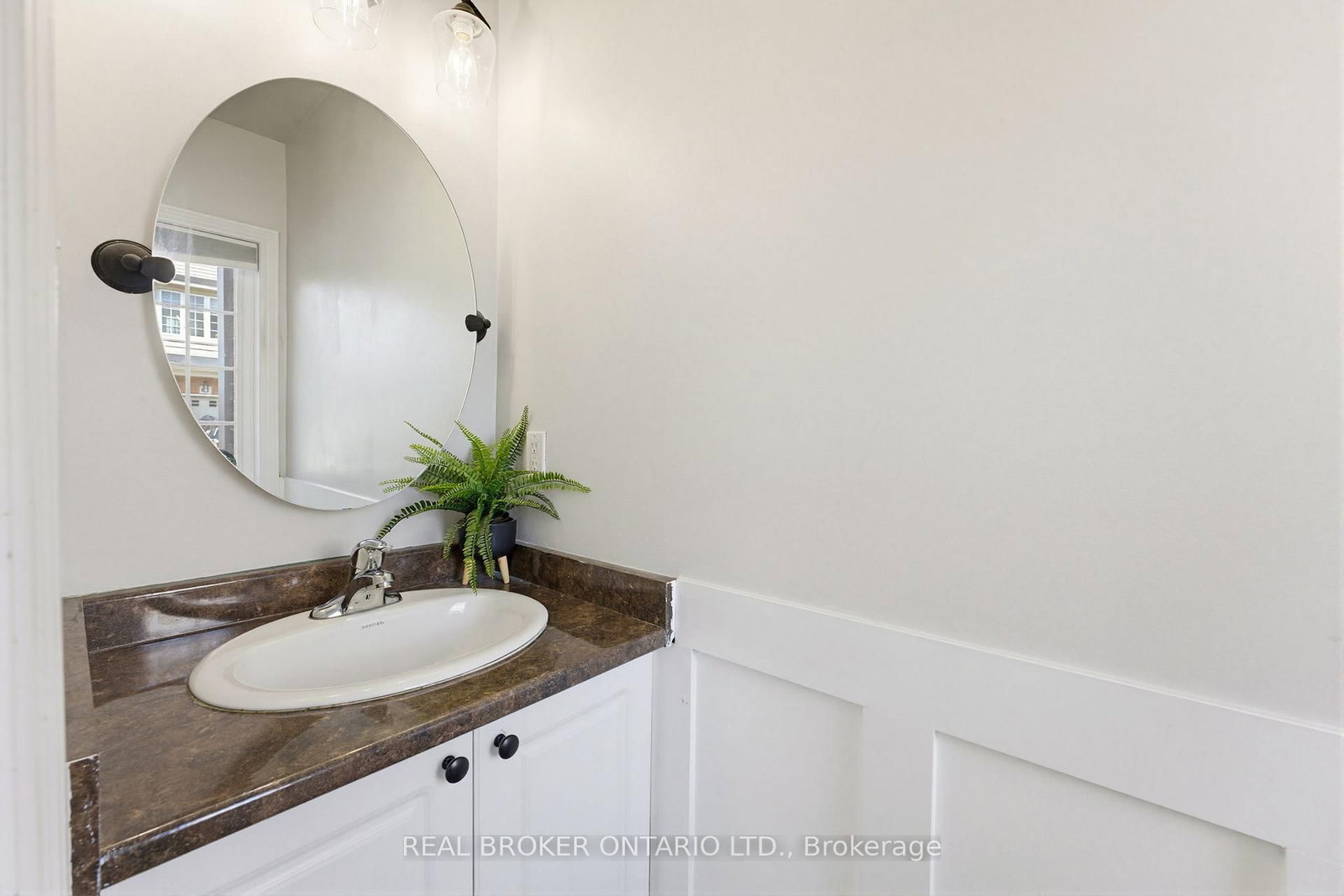 100 Chester Drive • #16 • Cambridge, ON photo 5