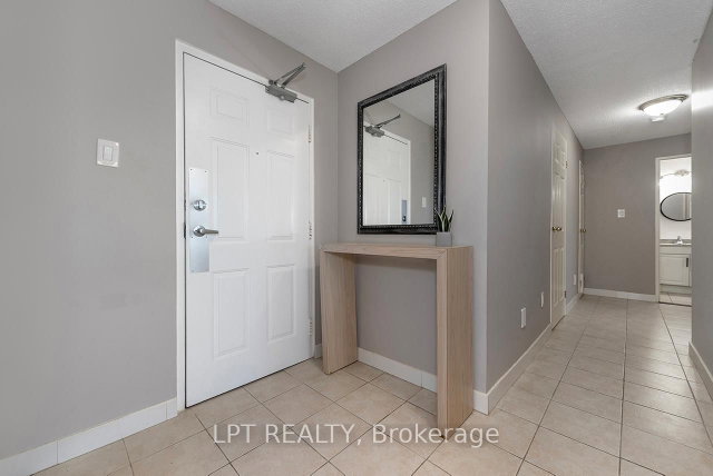 302 - 1445 Huron Street