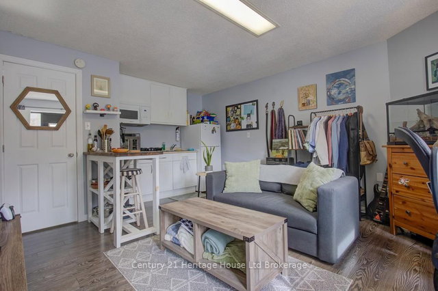 Unit #6 - 42 Harvey Street