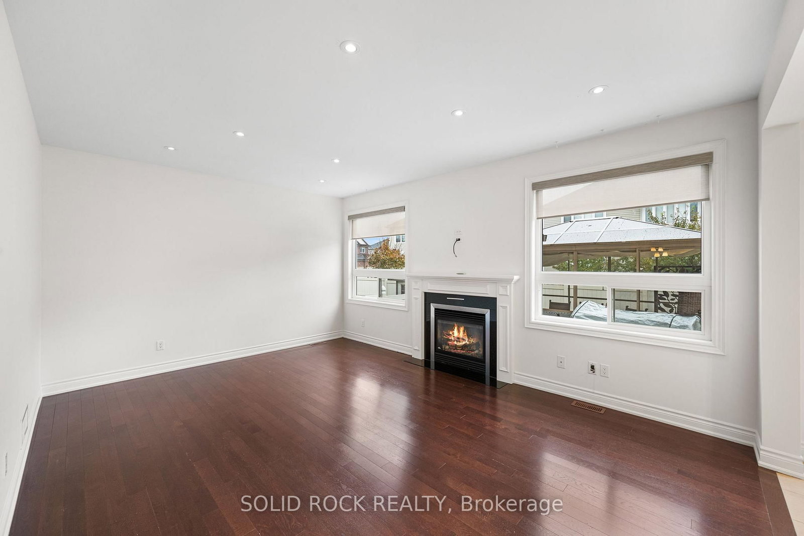 347 Bamburgh Way • Ottawa, ON photo 14