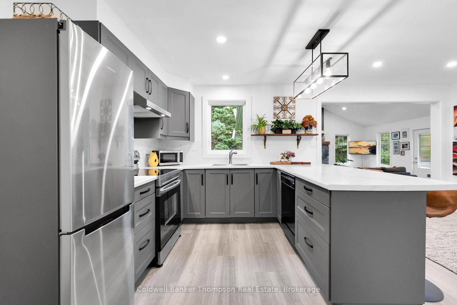 247 OLD NORTH Road • Huntsville, ON photo 9