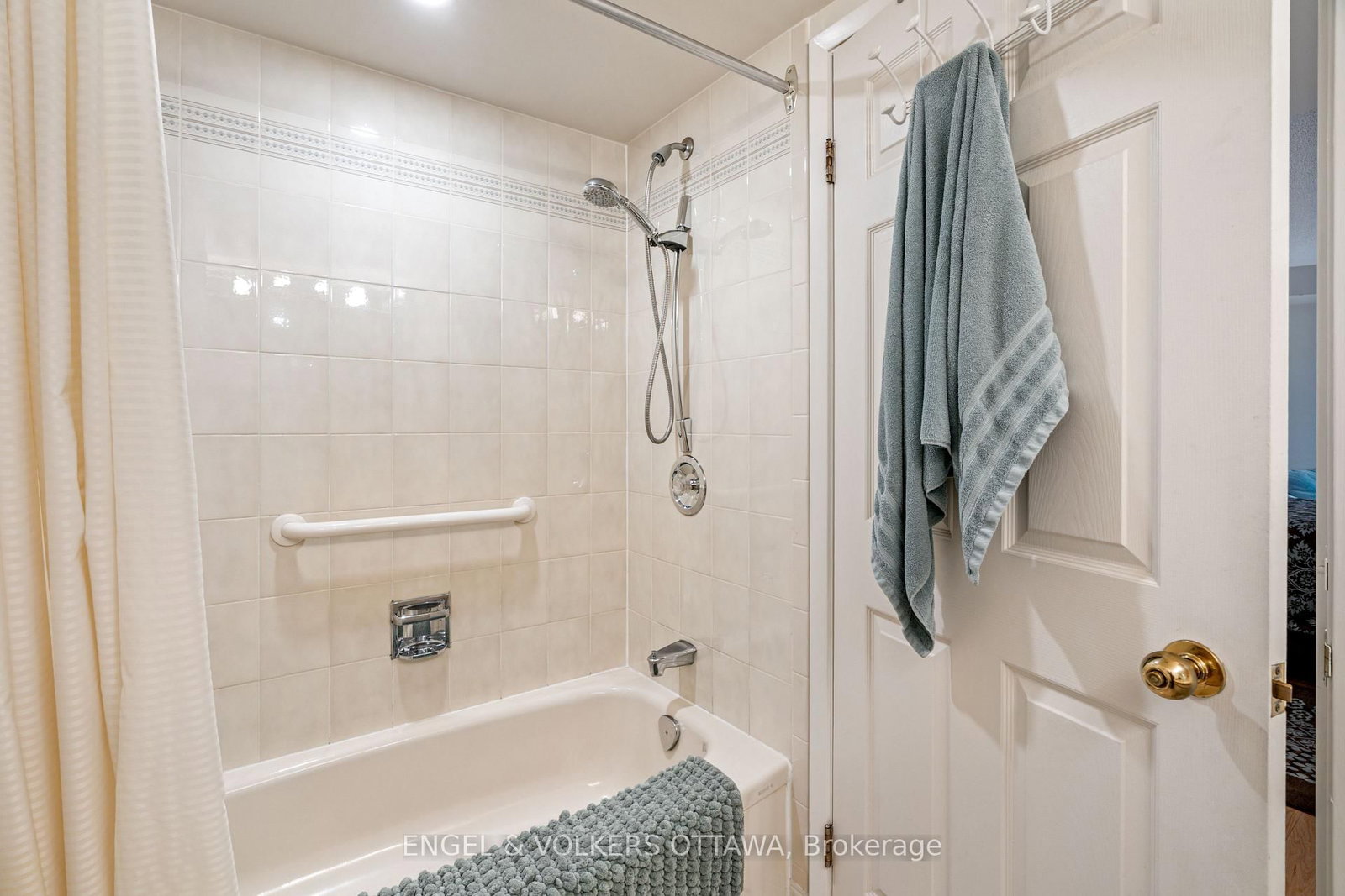 555 WILBROD Street, Unit 103 - Photo 29