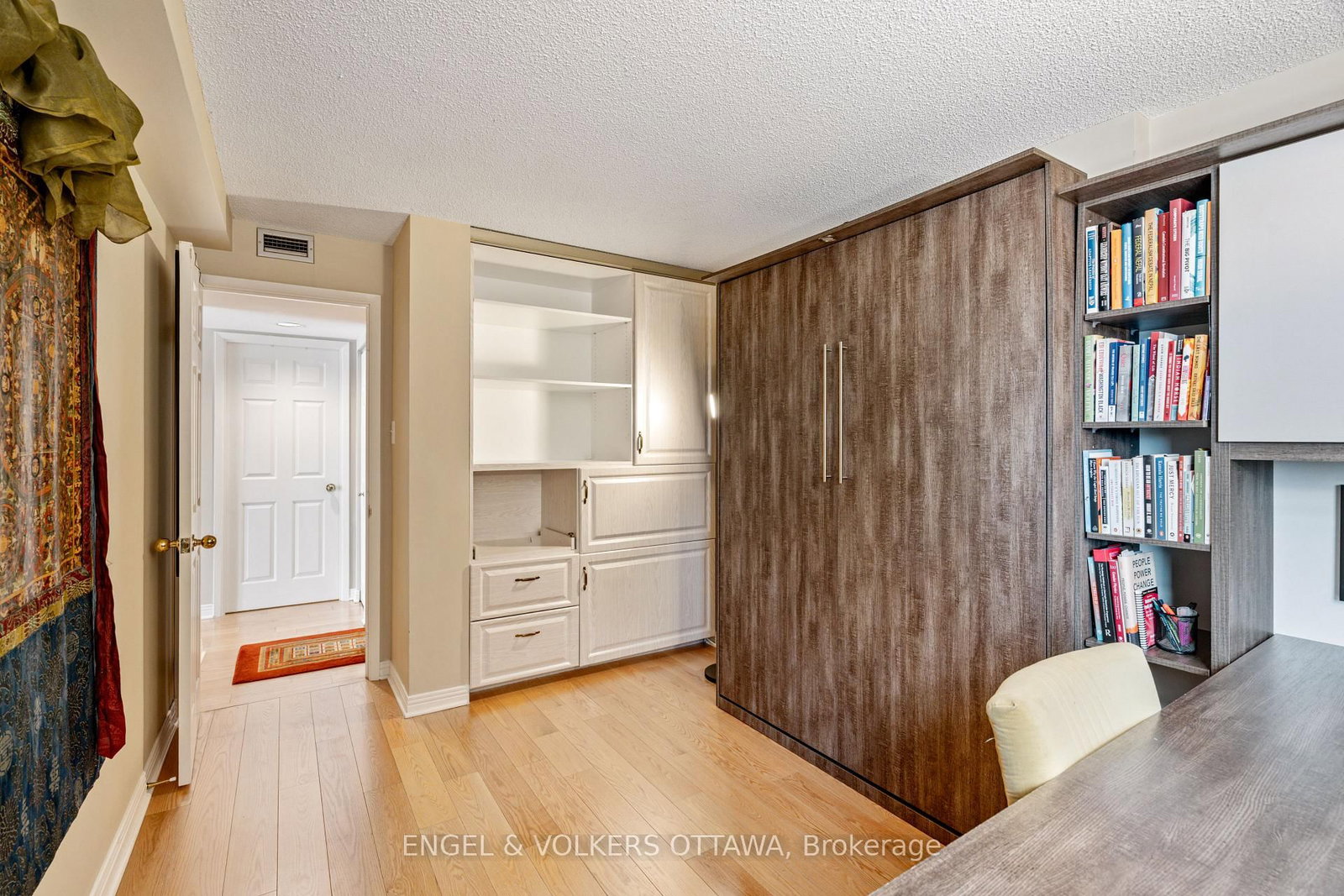 555 WILBROD Street, Unit 103 - Photo 31