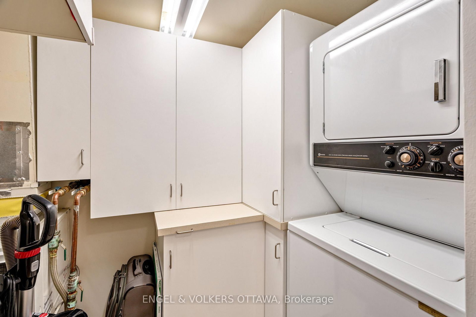 555 WILBROD Street, Unit 103 - Photo 33