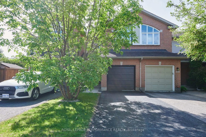 home for sale on 4310 Sunwood Crescent