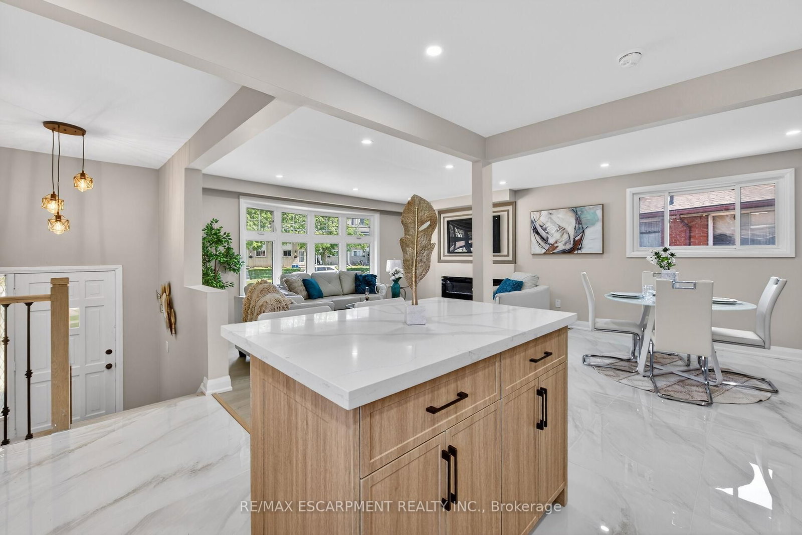 83 Riverdale Drive • Hamilton, ON photo 9