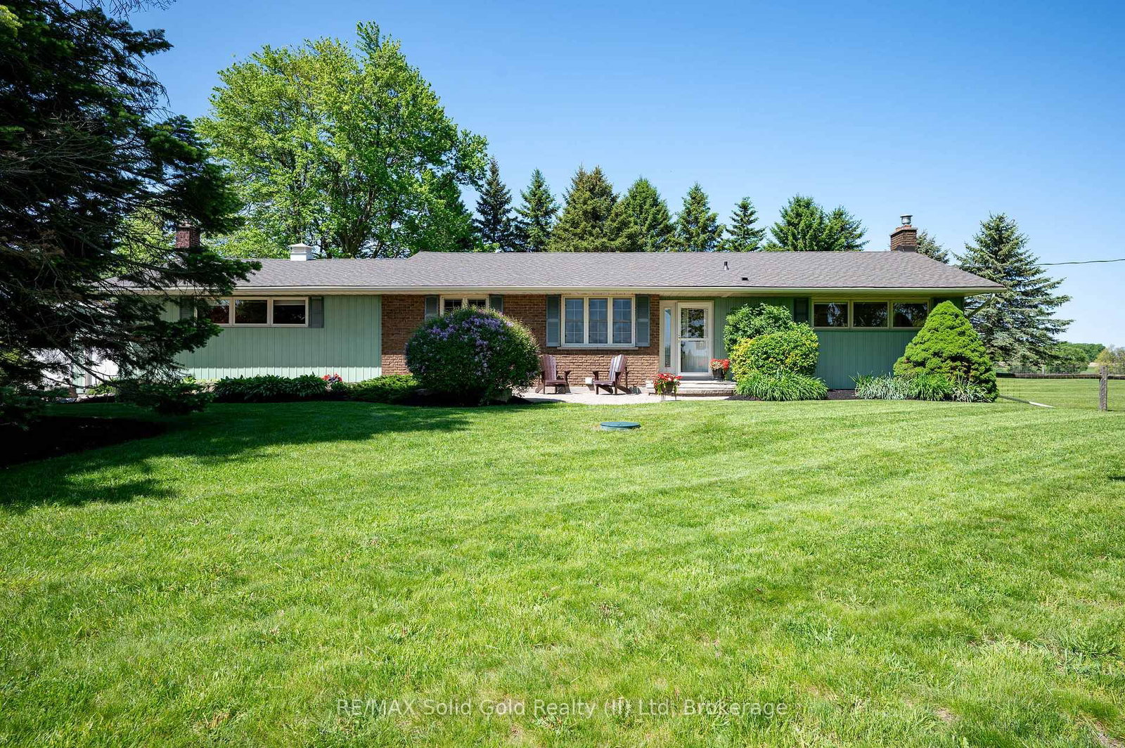 1068 Cameron Road • North Dumfries, ON photo 2