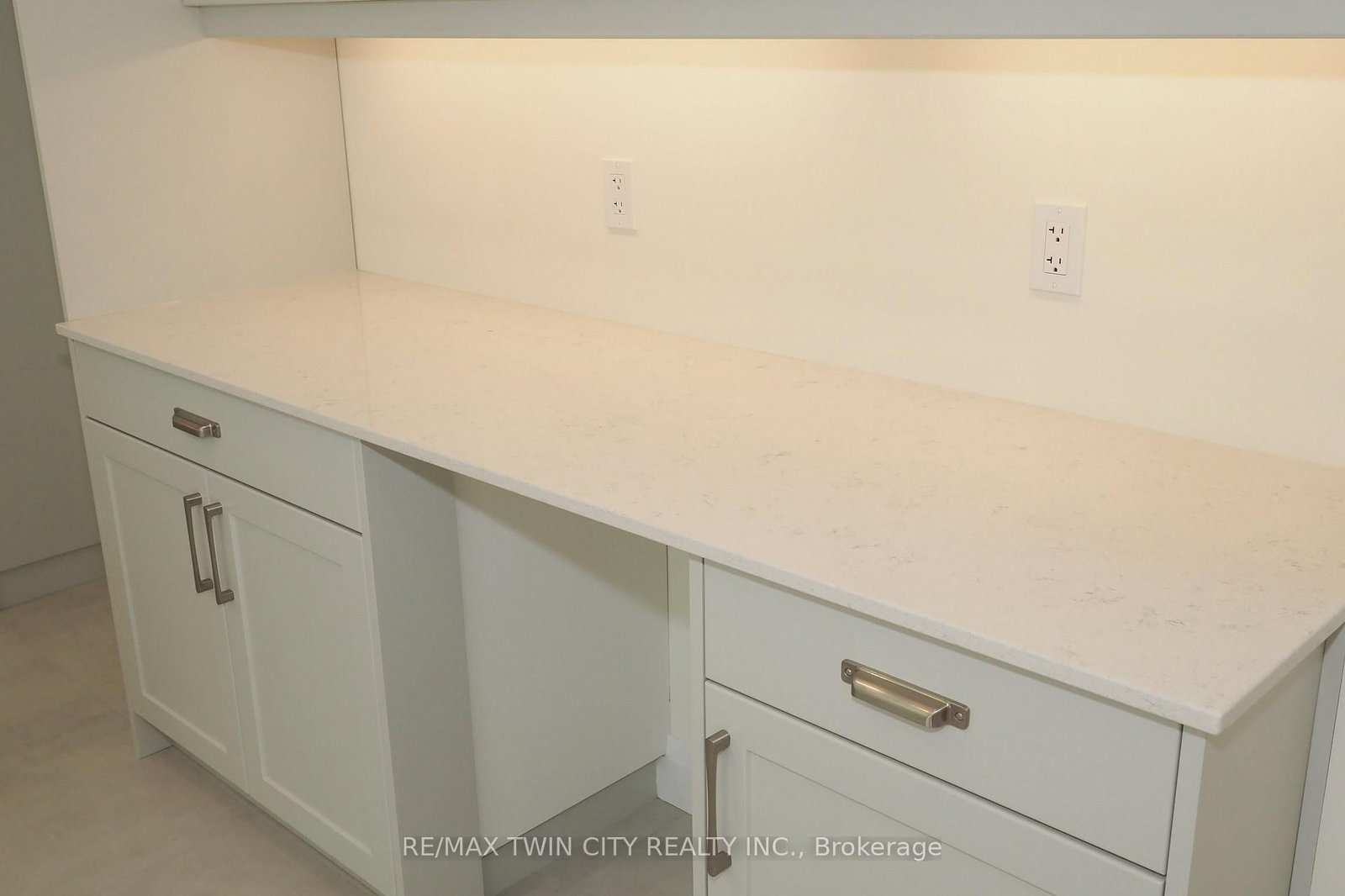 220 JEFFREY Place • Kitchener, ON photo 16
