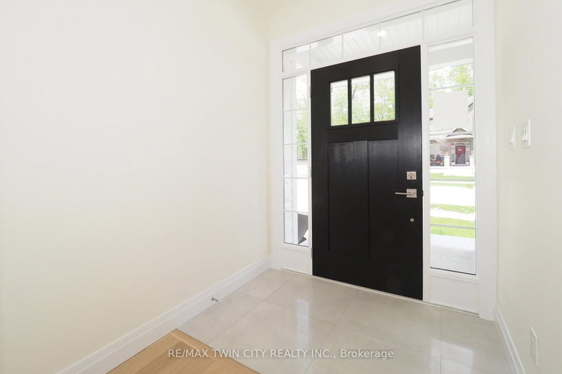 220 JEFFREY Place
