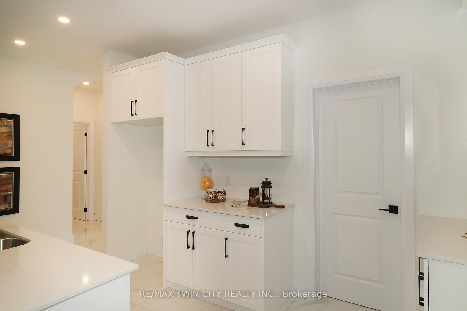 217 JEFFREY Place • Kitchener, ON photo 15