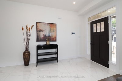 217 JEFFREY Place • Kitchener, ON photo 3