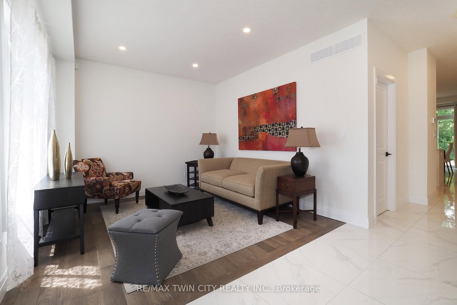 217 JEFFREY Place • Kitchener, ON photo 5