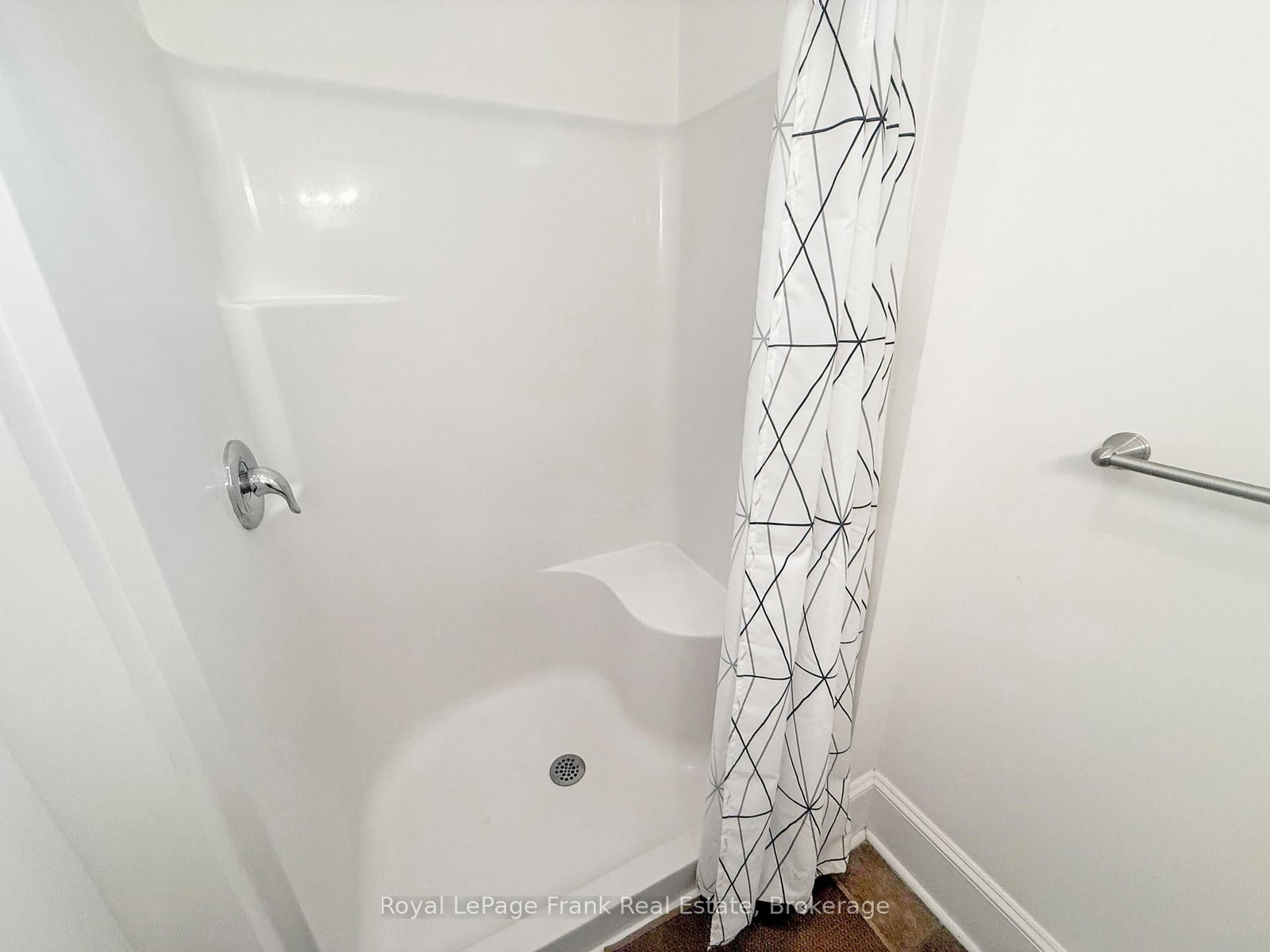 32 Hollow Lane • #199 • Prince Edward County, ON photo 15